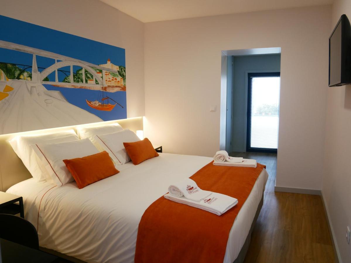 Serra Do Pilar Porto Suites บีลาโนวาเดกายา ภายนอก รูปภาพ