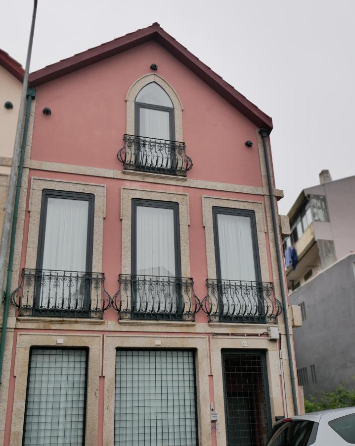 Serra Do Pilar Porto Suites บีลาโนวาเดกายา ภายนอก รูปภาพ